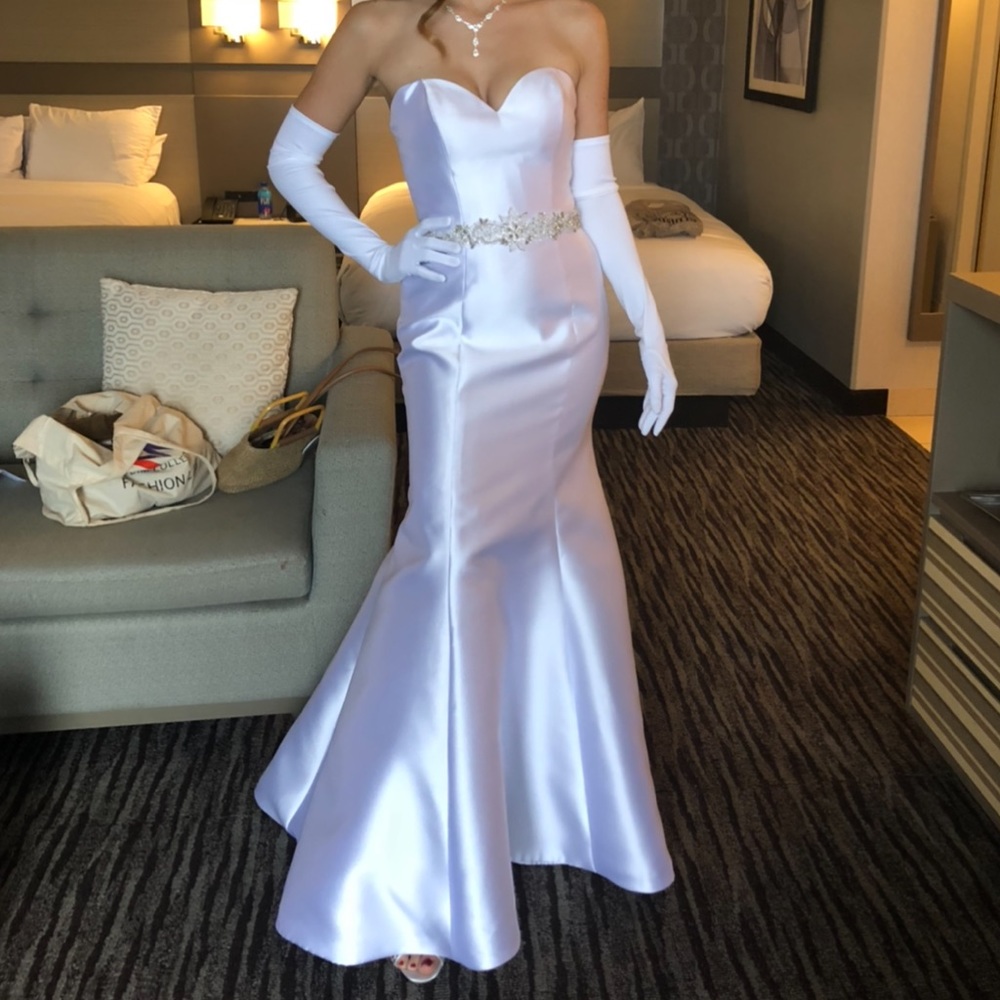 DaVinci Mermaid Wedding Gown w/ Crystal Waistband